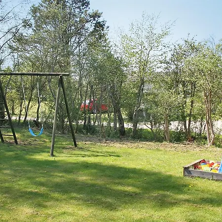 Three-bedroom Holiday In *