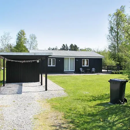Three-bedroom Holiday In Hals